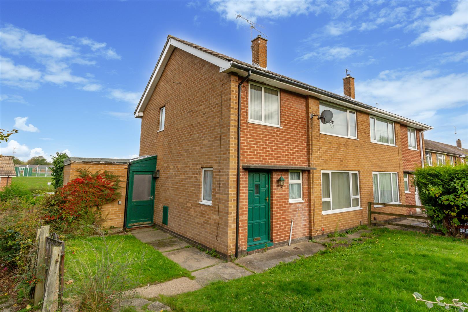 Warren Hill Close, Arnold Robert Ellis Estate Agents